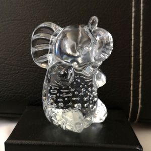 Beautiful Glass Art Elephant w/ Bullicante Controlled Bubbles and Smooth Bottom